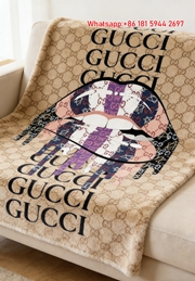 Gucci monogram Multicolor Lips Accent Throw Blankets GGJY (28)